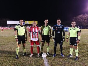 Egidio Arévalo Ríos, con 40 años, es capitán y figura en un equipo de Guatemala