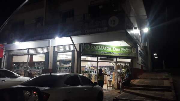 Asaltantes abortan misión al encontrar mucha gente en farmacia - La Clave