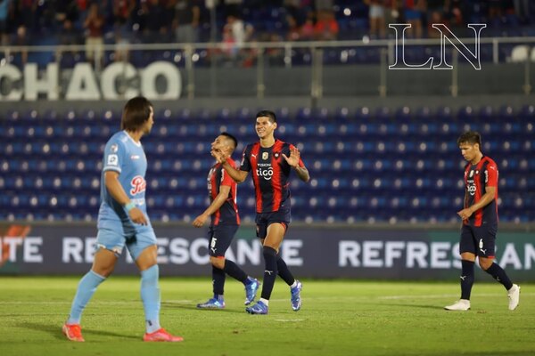 ¡Volvió el Ciclón! Cerro rompió la 'Resistencia' celeste y terminó goleando