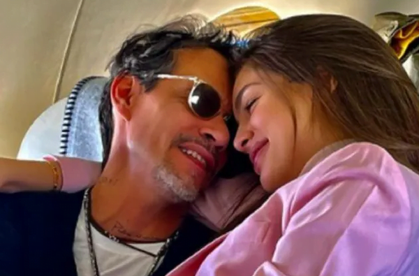 Nadia Ferreira causa revuelo en redes por fotos con Marc Anthony - Noticiero Paraguay