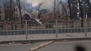Diario HOY | Ejército ruso bombardea escuela que servía de refugio en Mariúpol