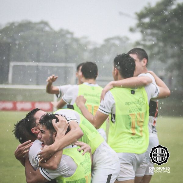 El clásico de la Sub 18, fue para Olimpia - Fútbol - ABC Color