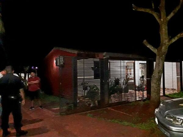 Hurtan G. 10 millones de una vivienda en Presidente Franco - ABC en el Este - ABC Color