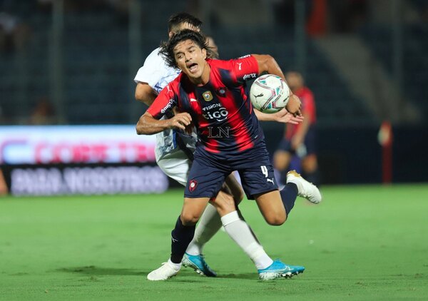 ¿Qué le pasó a Moreno Martins? Arce habla de la lesión del delantero