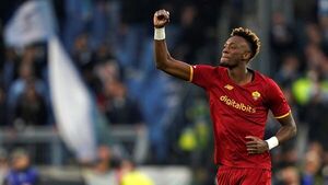 Roma aplasta a Lazio en el clásico capitalino - 1000 Noticias