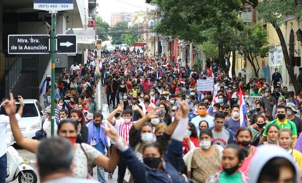 Diario HOY | Campesinos anuncian que "ocuparán las calles" al no poder utilizar la plaza Uruguaya
