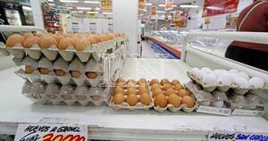 La Nación / Advierten que márgenes altos en precios de huevos en supermercados fomentarán más el contrabando