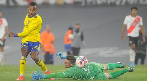 Crónica / Boca le dio su teté a River en el Monumental