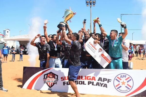 Presidente Hayes se corona súper campeón del fútbol de playa - Polideportivo - ABC Color