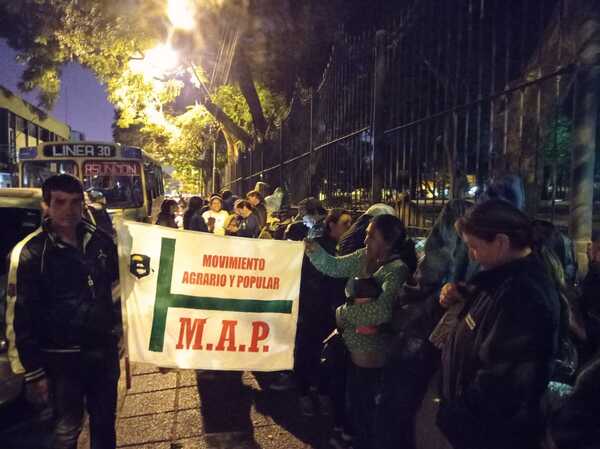 Campesinos e indígenas se movilizan en Asunción - 1000 Noticias