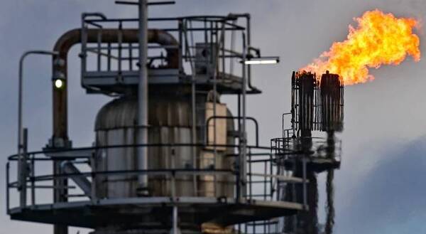 El barril de Brent vuelve a cotizar por encima de los 110 dólares