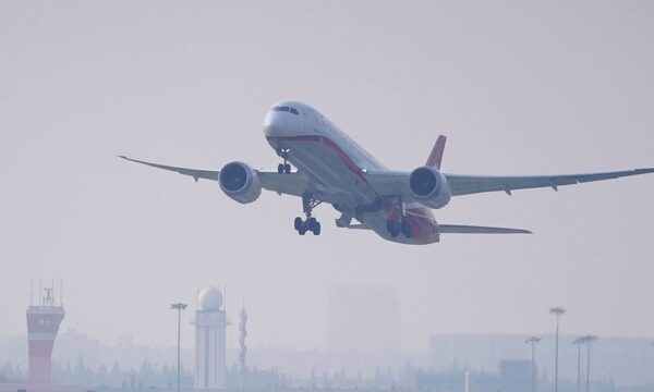 Un avión con 133 personas a bordo se estrella en el sur de China