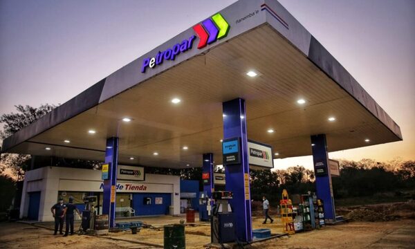 Ya rigen nuevos precios de combustibles en PETROPAR: En algunas estaciones denuncian escasez