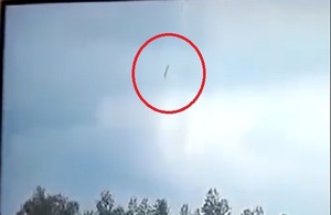 Avión se estrella con más de 130 personas a bordo