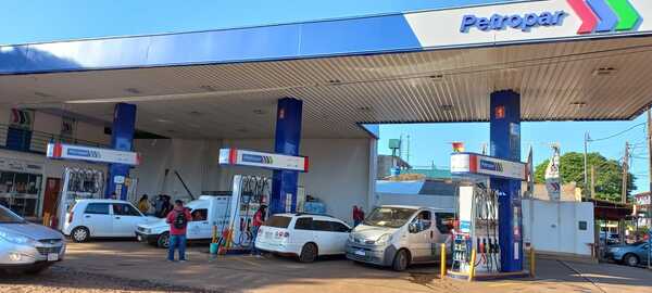 Combustibles más baratos, pero emblemas de Petropar sin stock - La Clave