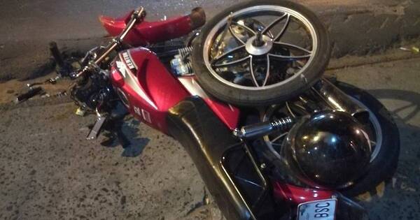 La Nación / Camioneta arrolla a un motociclista en Itá
