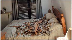 Denuncian que edificio en construcción pone en riesgo a abuelo
