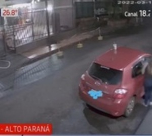 CDE: Retiró un préstamo y fue asaltada - Paraguay.com