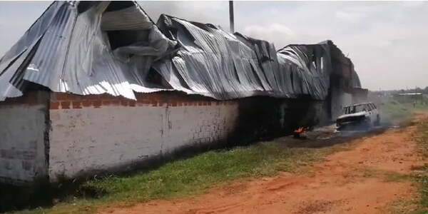 Incendio en aceitera deja un funcionario muerto y otro en terapia - Noticiero Paraguay