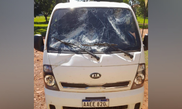 Manifestantes que cerraron ruta atacan a pedradas a conductor en Alto Paraná - OviedoPress