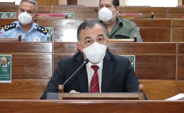 Diario HOY | Fuster se lava las manos en caso contrabando: “Avisamos en tiempo y forma”