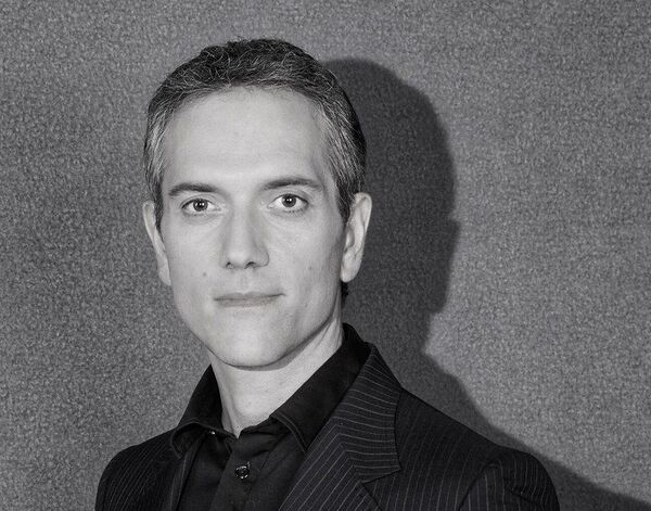 ¿Quién es el nuevo director general de la casa Alexander McQueen?
