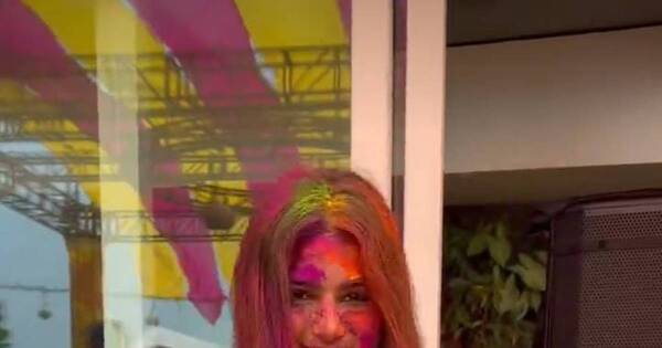 La Nación / Color y alegría: miss Universo 2021, Harnaaz Sandhu, celebró el Holi