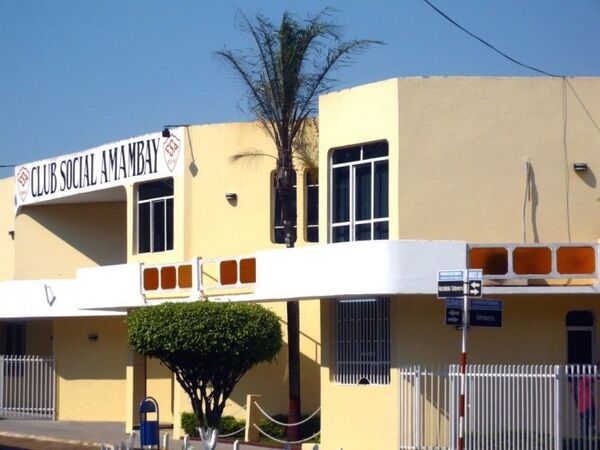 Presidente del Club Amambay no da la cara para dar explicaciones tras campaña política en sede social