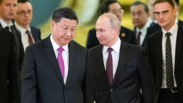 Embajadora de EEUU en Alemania acusa a China de estar a favor de Putin