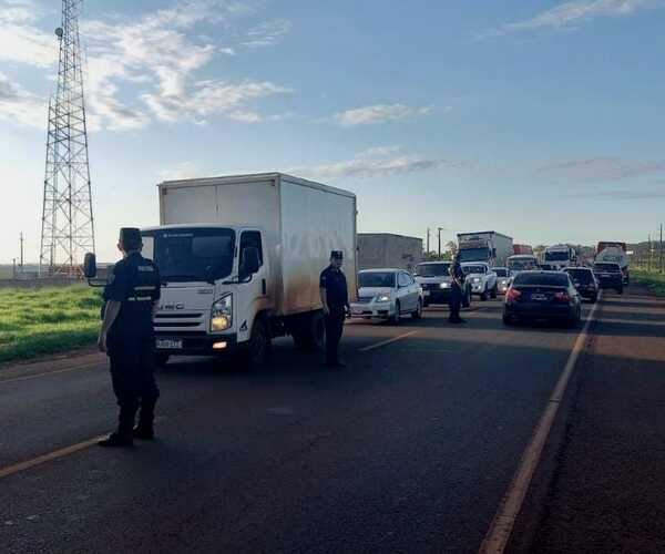 Policía realiza monitoreo de manifestaciones y despeje de rutas en varios puntos del país - .::Agencia IP::.