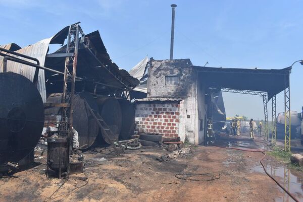 Fallece una de la víctimas del incendio en aceitera de Ypané - Nacionales - ABC Color