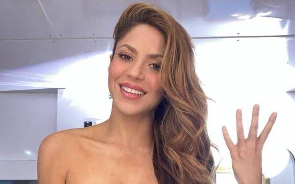 Crónica / Shakira pureó por su marido Piqué, tras el "baile" del Barça al Real Madrid