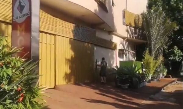 Matan de 26 puñaladas a hombre dentro de motel