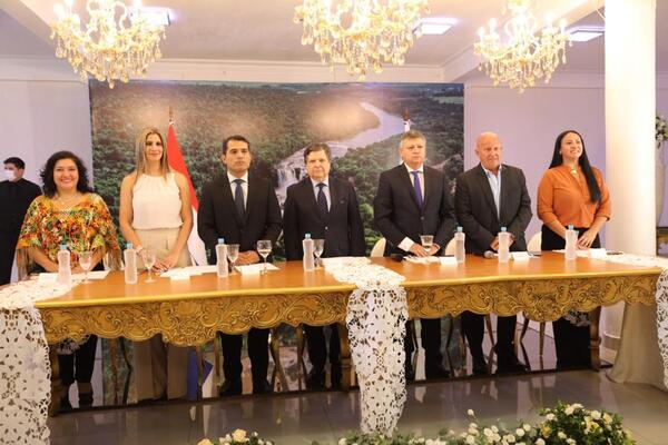 Firman acta de interés para construcción de puente entre Presidente Franco - Puerto Yguazú - La Clave
