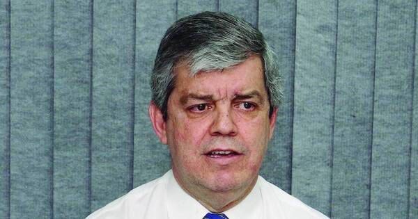 La Nación / “El Gobierno debe cambiar la cabeza de Petropar”