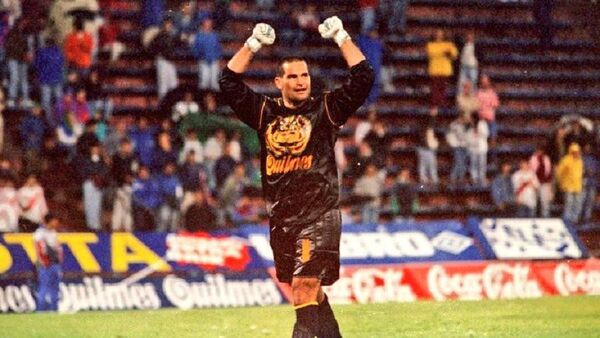 A 26 años del histórico gol de Chilavert a River Plate