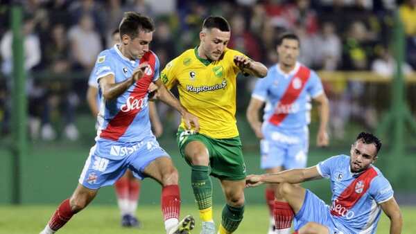 Defensa y Justicia empata con Arsenal y queda a un punto del líder Racing - El Independiente