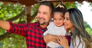 ¡Demasiado tierno! Farah sorprendió a su papá, Fernando Eid, con una recitación