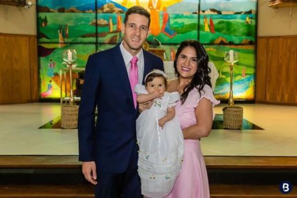 La hija de Benjamín Hockin ya es cristiana - Gente - ABC Color