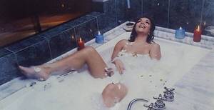 Crónica / ¡Aninati! Zuni Castiñeira ya no podrá posar sexy