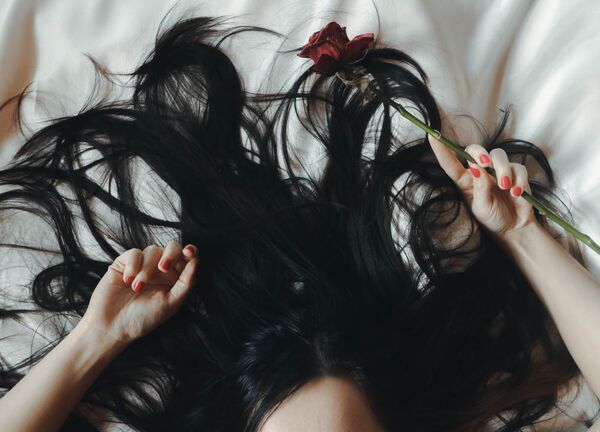 Cinco vitaminas infalibles para el cabello quebradizo