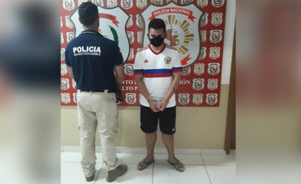 Detienen a asaltante con partes de automóvil robado durante un asalto