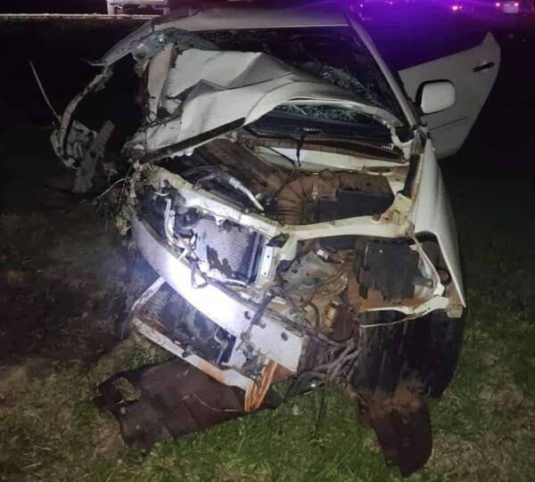 Crónica / Dos fallecidos dejó un choque frontal en 25 de diciembre