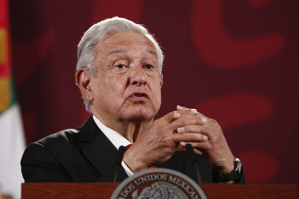López Obrador pide a banqueros "aprovechar" la estabilidad de México - MarketData