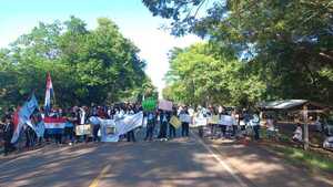 Manifestantes bloquean rutas del departamento | Radio Regional 660 AM