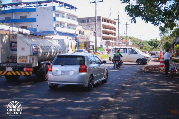 Buscan alternativas de solución a la congestión vehicular en la rotonda del Área 1 - La Clave