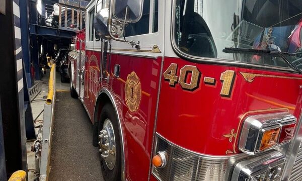 Nuevos carros de bomberos están rumbo a Paraguay