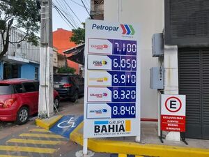 Suba de combustibles: Gobierno sigue abierto al diálogo, pero se mantiene con su préstamo para el subsidio - Nacionales - ABC Color
