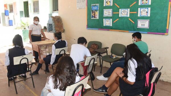 Estudiantes paraguayos deben trabajar la puntuación al escribir