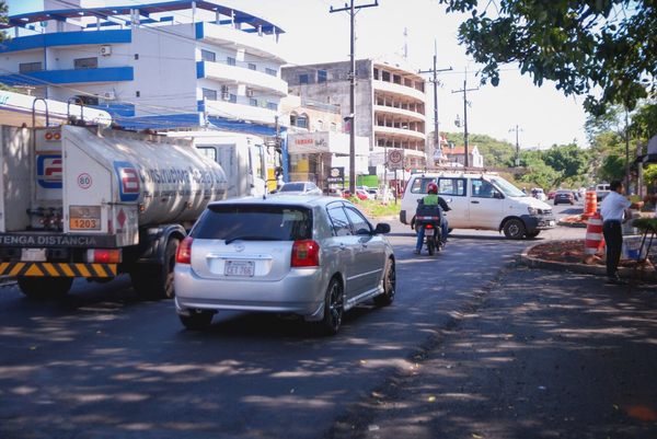 Buscan dar solución vial al caótico tránsito en el Área 1